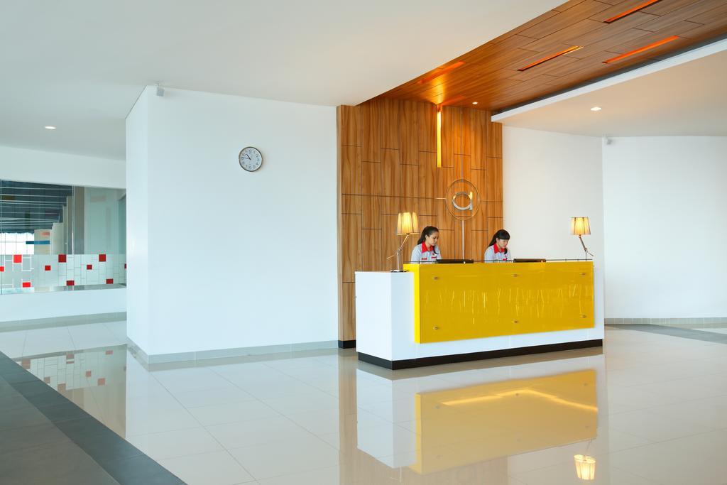 Amaris Hotel Cilegon Exterior photo